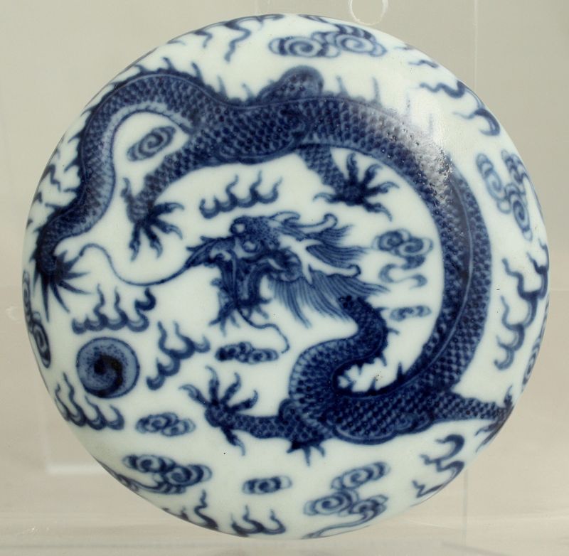 Chinese Qing Blue & White Porcelain 5-clawed Dragon Seal Paste Box